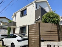 【東京都/小金井市本町】小金井市本町3丁目　中古戸建 外観：南面（主要開口部）に目隠し設置