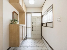 【東京都/小平市御幸町】小平市御幸町　中古戸建 玄関