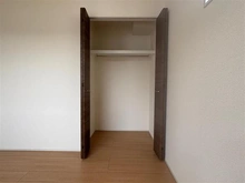 【東京都/八王子市堀之内】八王子市堀之内　新築戸建　3号棟 洋室：2F洋室 約6.0帖(南側) 収納