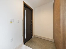 【東京都/小金井市前原町】ジオガーデン武蔵小金井 玄関:※家具・調度品等は販売価格に含まれておりません