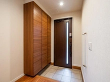 【東京都/小平市鈴木町】プラウドシーズン武蔵小金井ガーデンアベニュー 玄関