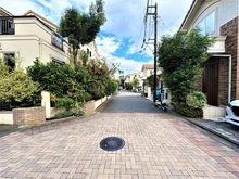 【東京都/小平市鈴木町】プラウドシーズン武蔵小金井ガーデンアベニュー 前面道路