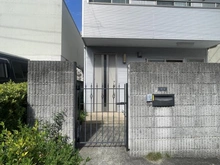 【東京都/世田谷区新町】世田谷区新町一丁目　借地権付中古戸建 アプローチ