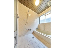 【東京都/杉並区下井草】杉並区下井草3丁目　中古戸建 浴室：1階