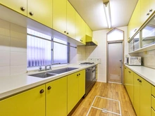 【東京都/杉並区下井草】杉並区下井草3丁目　中古戸建 キッチン：【家具調度品は価格に含まれません】