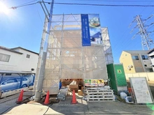 【東京都/杉並区和泉】杉並区和泉3丁目　新築戸建　1号棟 建築中の外観：全2区画・右側