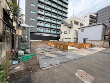 【東京都/品川区北品川】品川区北品川2丁目　新築戸建　C号棟 建築中の外観：全2区画右側
