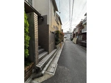 【東京都/杉並区阿佐谷南】杉並区阿佐谷南1丁目　戸建 アプローチ
