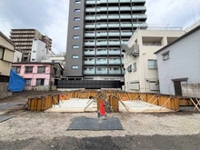 【東京都/品川区北品川】品川区北品川2丁目　新築戸建　C号棟 建築中の外観：全2棟　右側