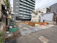 【東京都/品川区北品川】品川区北品川2丁目　新築戸建　C号棟 建築中の外観：全2棟　右側
