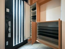 【東京都/東久留米市中央町】東久留米市中央町4丁目　新築戸建　1号棟 玄関