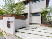 【東京都/杉並区成田西】杉並区成田西2丁目　中古戸建 玄関