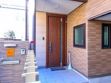 【東京都/杉並区上荻】杉並区上荻2丁目　中古戸建（積水ハウス施工　シャーウッド） 玄関