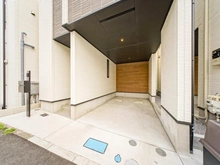【神奈川県/川崎市高津区梶ケ谷】川崎市高津区梶ケ谷5丁目　中古戸建 駐車場