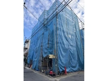 【東京都/大田区蒲田本町】大田区蒲田本町2丁目　新築戸建1号棟 建築中の外観：全2棟/手前側