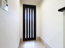 【東京都/世田谷区千歳台】世田谷区千歳台5丁目　中古戸建 玄関