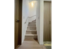 【東京都/世田谷区南烏山】世田谷区南烏山1丁目　中古戸建 階段