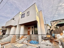 【東京都/国立市東】国立市東二丁目新築戸建B号棟 建築中の外観：全3区画