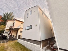 【東京都/国立市東】国立市東二丁目新築戸建C号棟 建築中の外観：全3区画