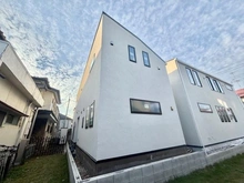 【東京都/国立市東】国立市東二丁目新築戸建C号棟 建築中の外観：全3区画