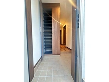 【東京都/目黒区碑文谷】目黒区碑文谷1丁目　中古戸建 玄関