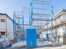 【埼玉県/ふじみ野市鶴ケ舞】ふじみ野市鶴ケ舞1丁目　新築戸建 建築中の外観