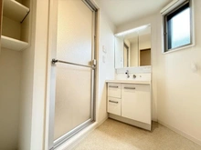 【東京都/練馬区氷川台】練馬区氷川台1丁目　事務所・倉庫付き戸建 洗面所：2階