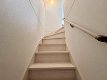 【東京都/杉並区下井草】杉並区下井草3丁目　戸建 階段部分：階段部分