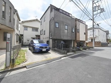 【東京都/練馬区高松】練馬区高松4丁目　戸建 外観：写真中央：練馬区高松4丁目一戸建
