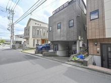 【東京都/練馬区高松】練馬区高松4丁目　戸建 外観：写真中央：練馬区高松4丁目一戸建