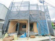 【東京都/中野区野方】中野区野方6丁目　新築戸建B号棟（全2棟） 建築中の外観：全2棟