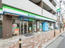 【東京都/練馬区小竹町】練馬区小竹町1丁目　新築分譲住宅　1号棟【全2棟】 ファミリーマート江古田日芸前店（現地より約310m）