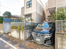 【東京都/練馬区向山】練馬区向山3丁目　戸建 外観：建物手前側　全4区画