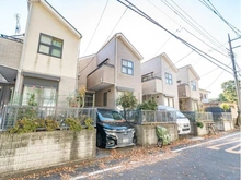 【東京都/練馬区向山】練馬区向山3丁目　戸建 外観：建物左から２棟目　全4区画
