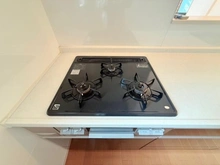 【東京都/練馬区練馬】練馬区練馬3丁目　戸建 キッチン：三口コンロ