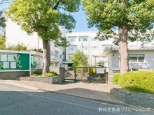 【神奈川県/横浜市旭区二俣川】二俣川1丁目戸建1号棟 二俣川小学校（現地より約320m）：現在校舎建替工事中