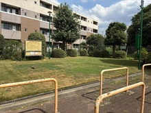 【東京都/府中市若松町】府中市若松町2丁目　新築戸建 若松町第2幼児公園（現地より約151m）