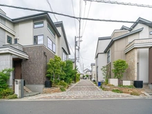 【東京都/小金井市貫井北町】プラウドシーズン武蔵小金井　悠景の邸 前面道路