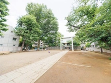 【東京都/世田谷区世田谷】世田谷一丁目中古戸建 世田谷区立天祖神社広場（現地より約270m）