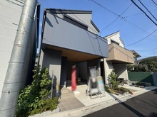 【東京都/世田谷区経堂】セキュレア経堂2丁目　2号棟 外観：全3棟現場　写真中央