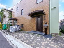 【東京都/世田谷区赤堤】世田谷区赤堤4丁目　賃貸併用住宅 玄関：1階部分