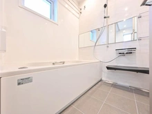 【東京都/世田谷区世田谷】世田谷区世田谷4丁目プロジェクト B号棟 浴室