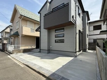 【東京都/狛江市中和泉】狛江市中和泉3丁目 新築戸建 駐車場
