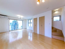 【東京都/世田谷区喜多見】世田谷区喜多見6丁目 中古戸建 リビング・ダイニング