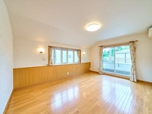 【東京都/世田谷区成城】成城5丁目　戸建 洋室