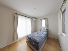 【東京都/世田谷区成城】プラウドシーズン成城学園前 洋室