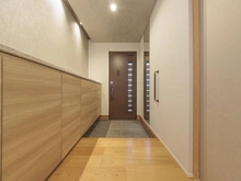 【東京都/世田谷区成城】プラウドシーズン成城学園前 玄関
