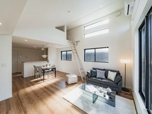 【東京都/板橋区高島平】板橋区高島平5丁目 新築戸建 3号棟 リビング・ダイニング：※家具調度品等は販売価格に含まれません。