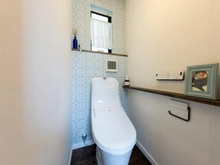 【東京都/目黒区上目黒】上目黒2丁目 戸建 トイレ：１階トイレ