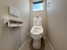 【埼玉県/さいたま市南区沼影】さいたま市南区沼影一丁目　戸建 トイレ：2階